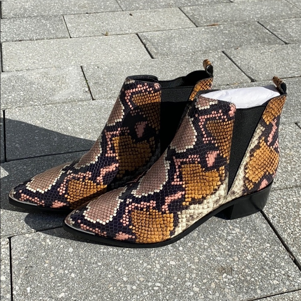 Faux snake booties - Picture 5 of 5